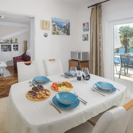 Villa Casa Nati In Cvitani - Haus Fuer 4-5 Personen *